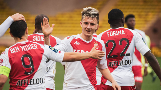 上海玄鸟VS香港金牛赛事推荐原创NBL常规赛焦点战 香港金牛主场初登场力争三连胜